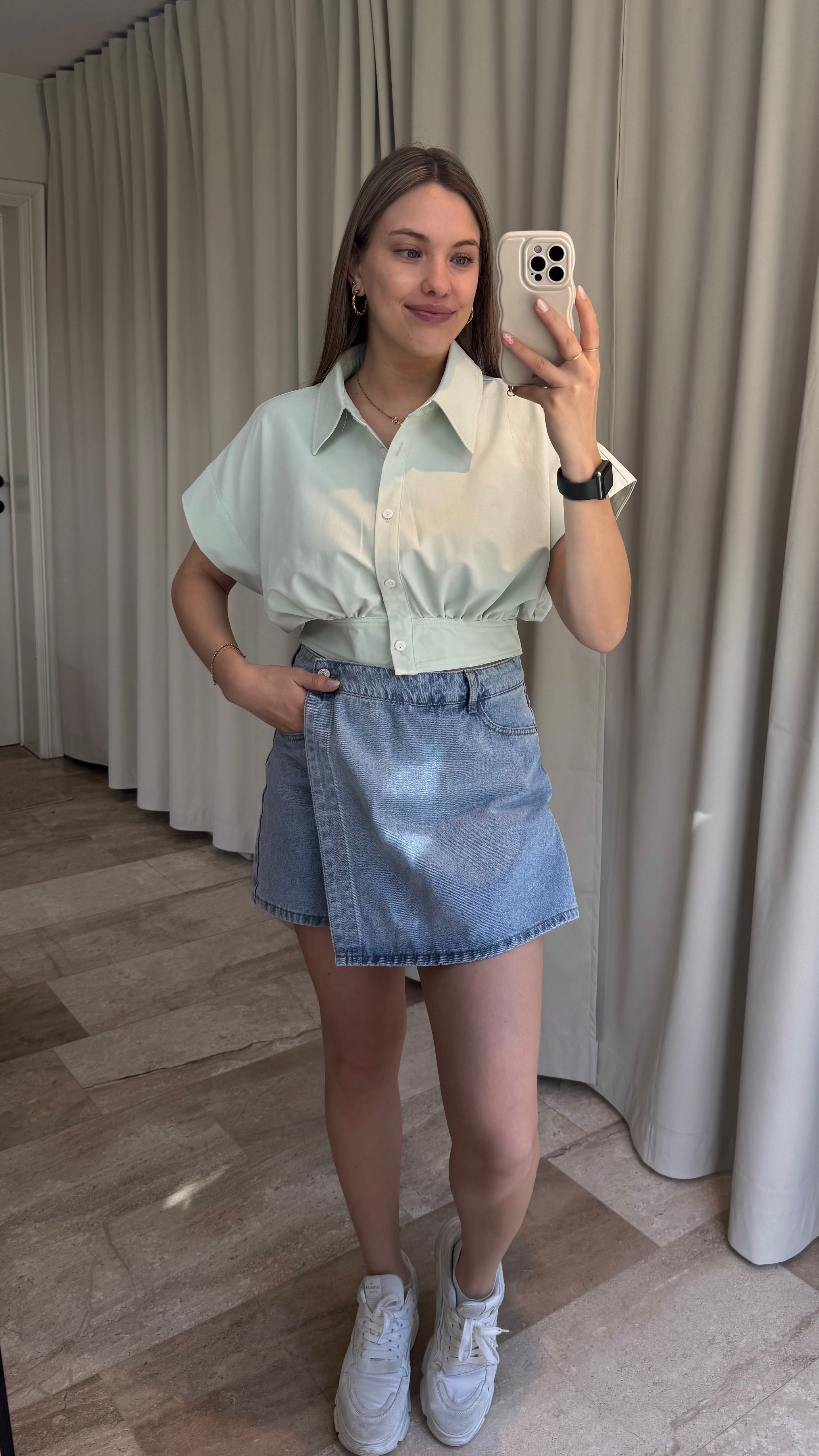 Floor cropped Blouse