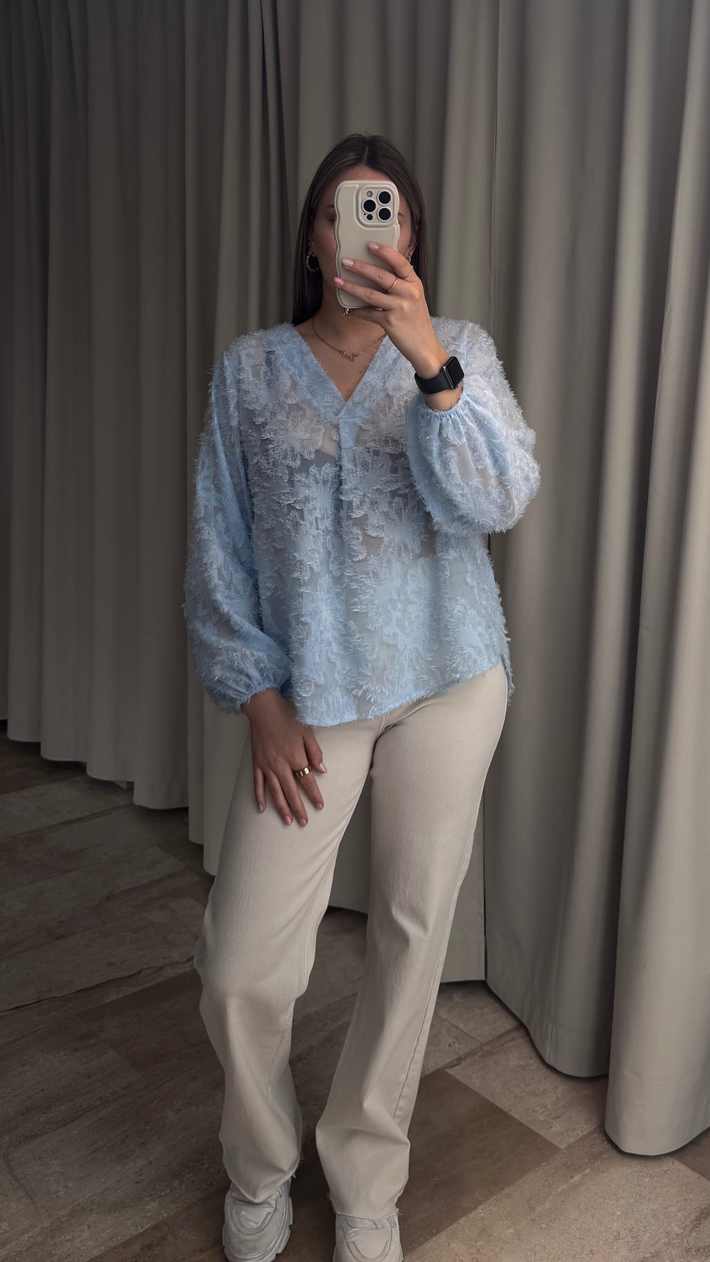Emma Blouse met V-Hals