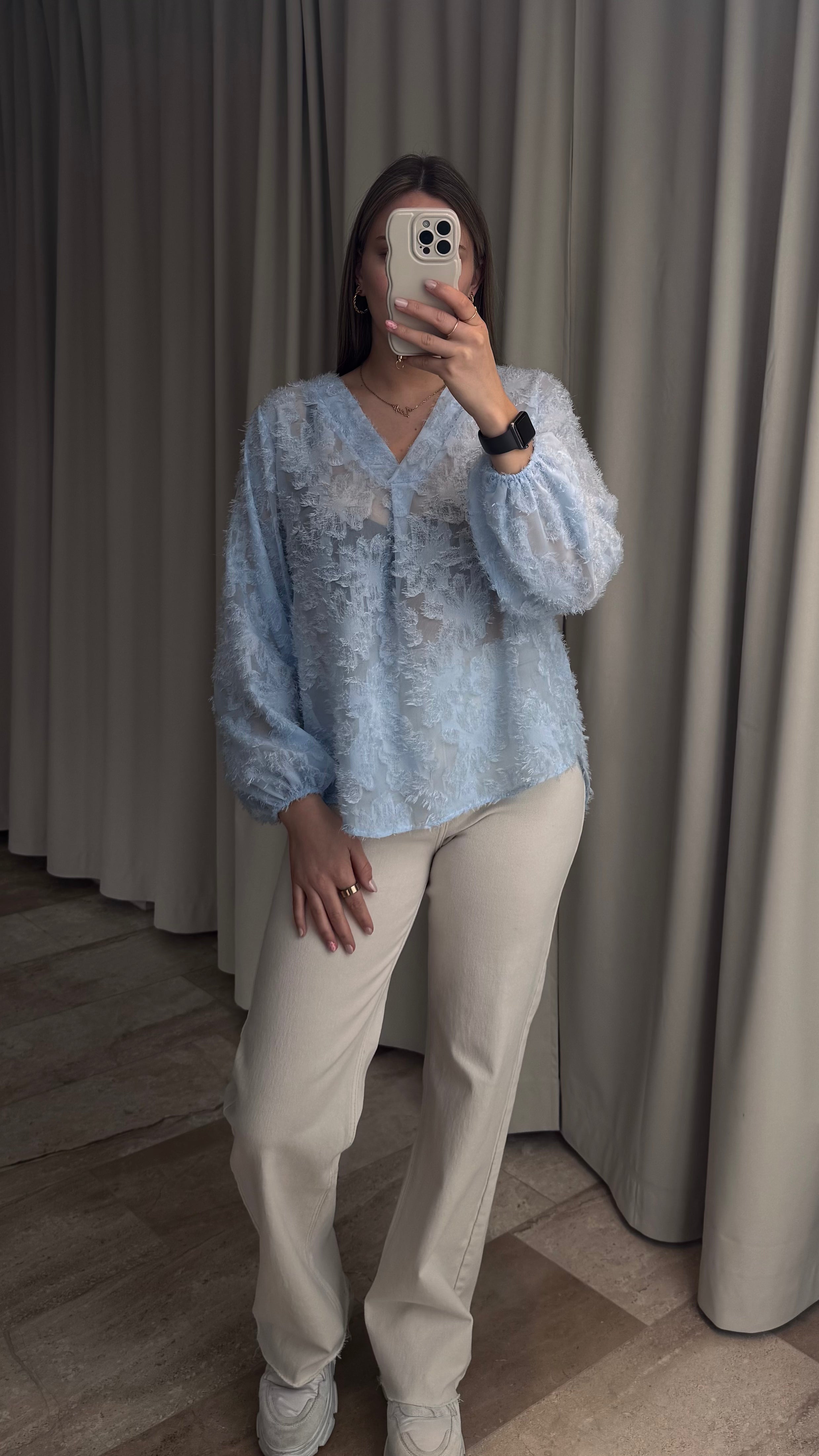 Emma Blouse met V-Hals