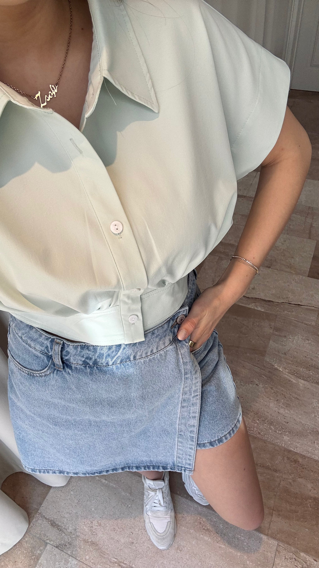 Floor cropped Blouse