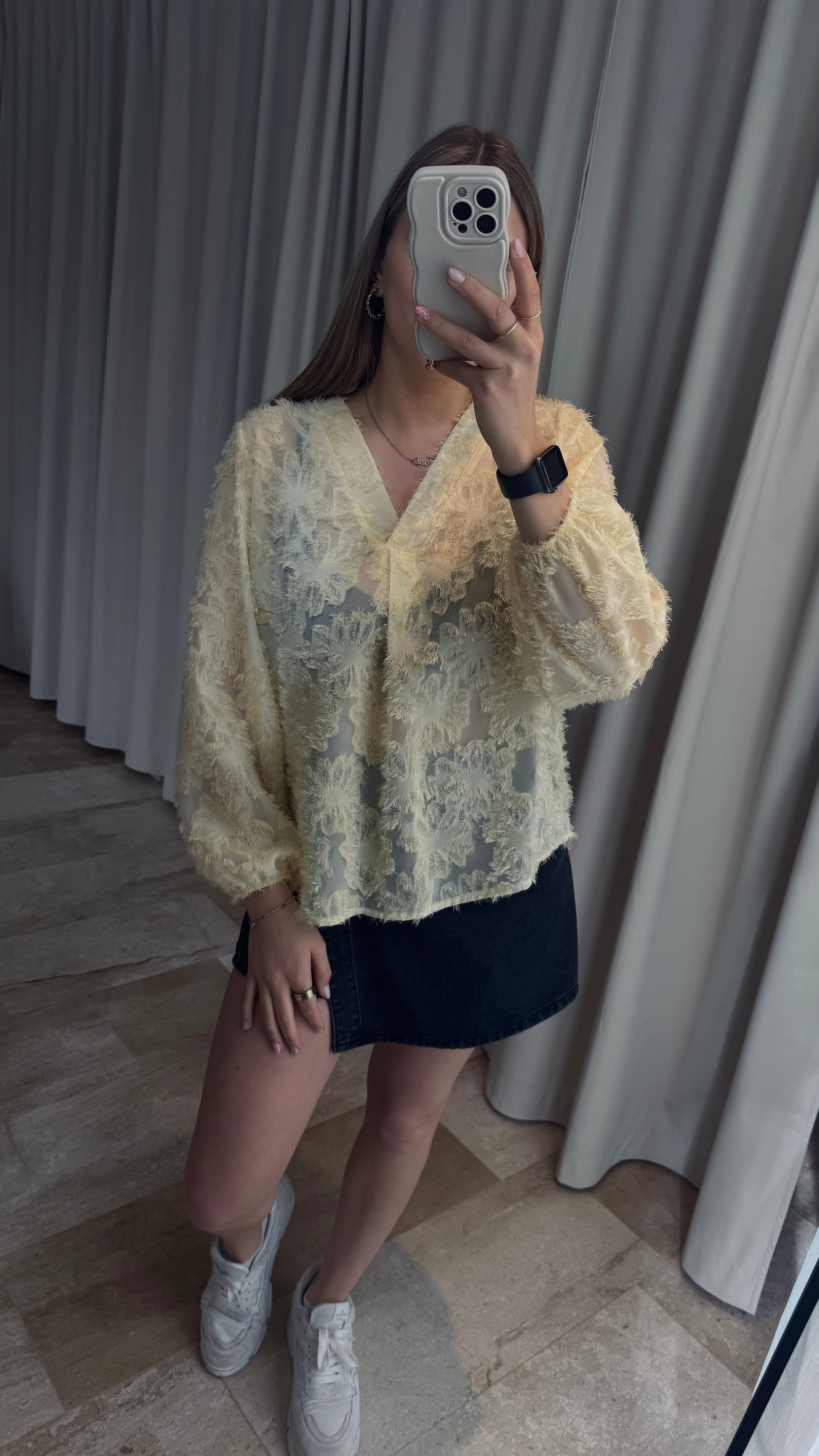Emma Blouse met V-Hals