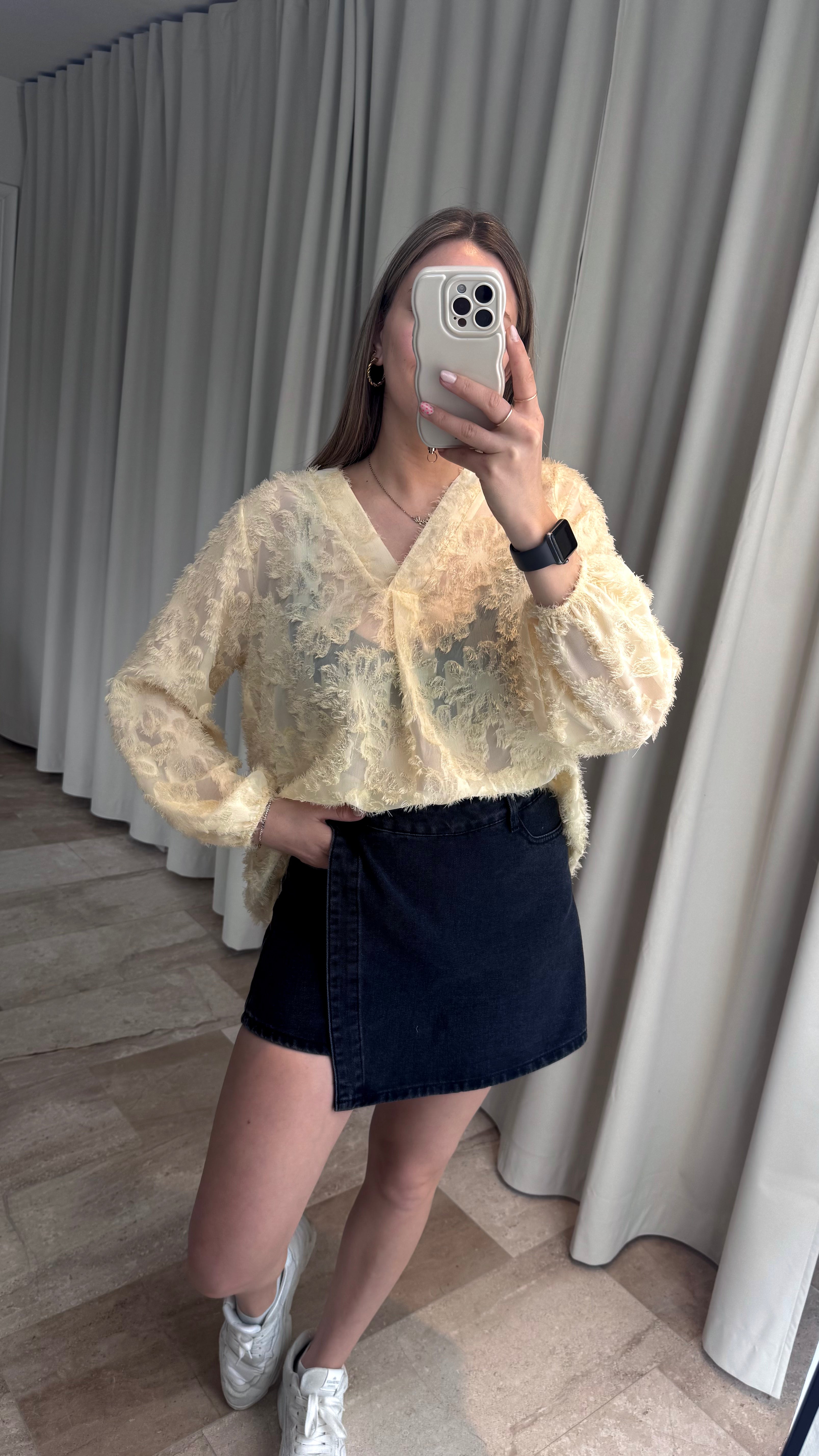 Emma Blouse met V-Hals