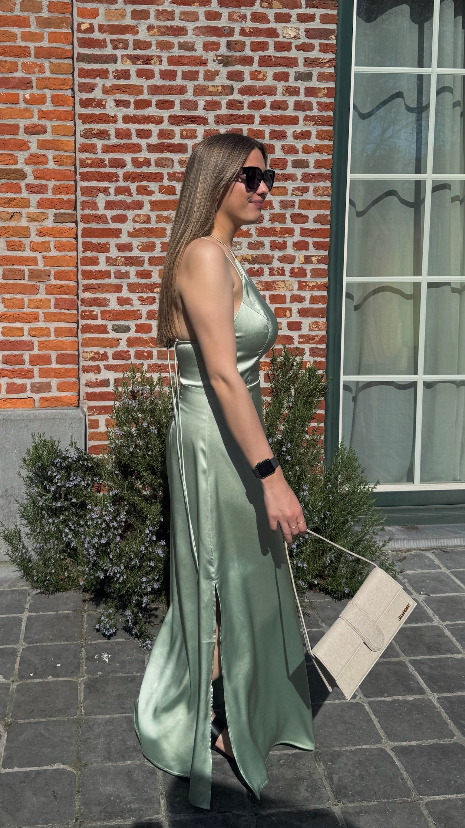 Lang satijnen kleed