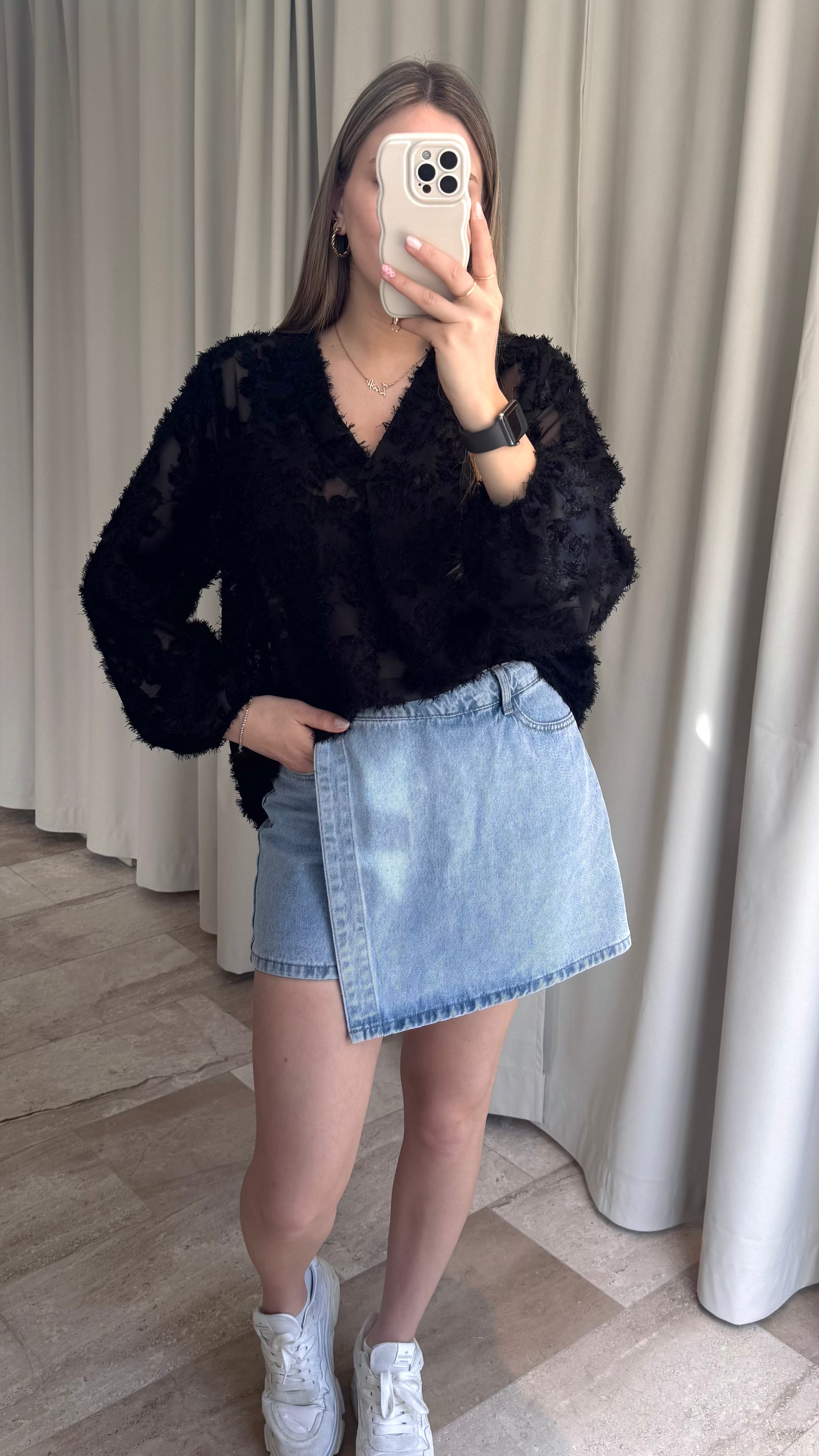Emma Blouse met V-Hals