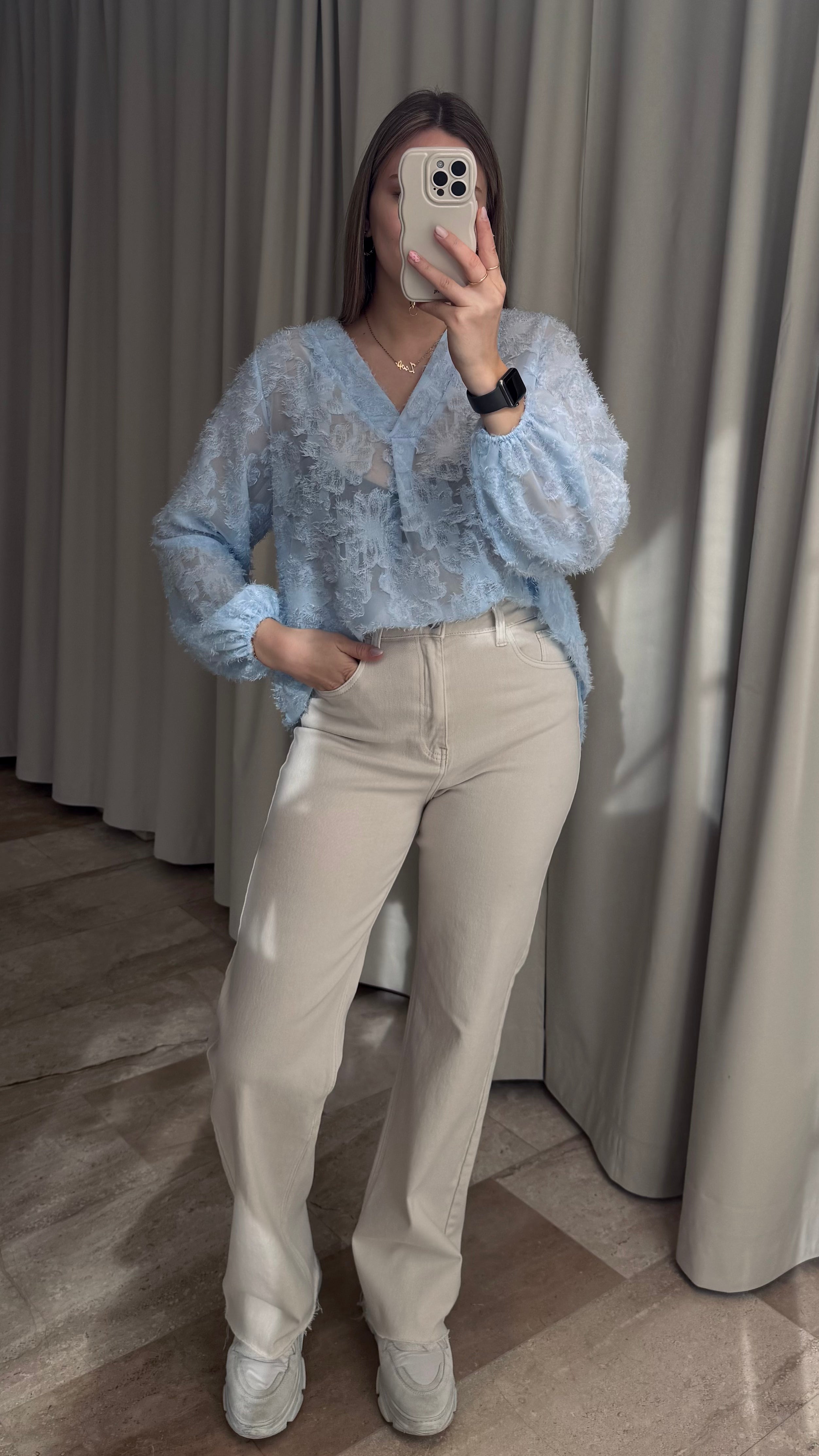 Emma Blouse met V-Hals