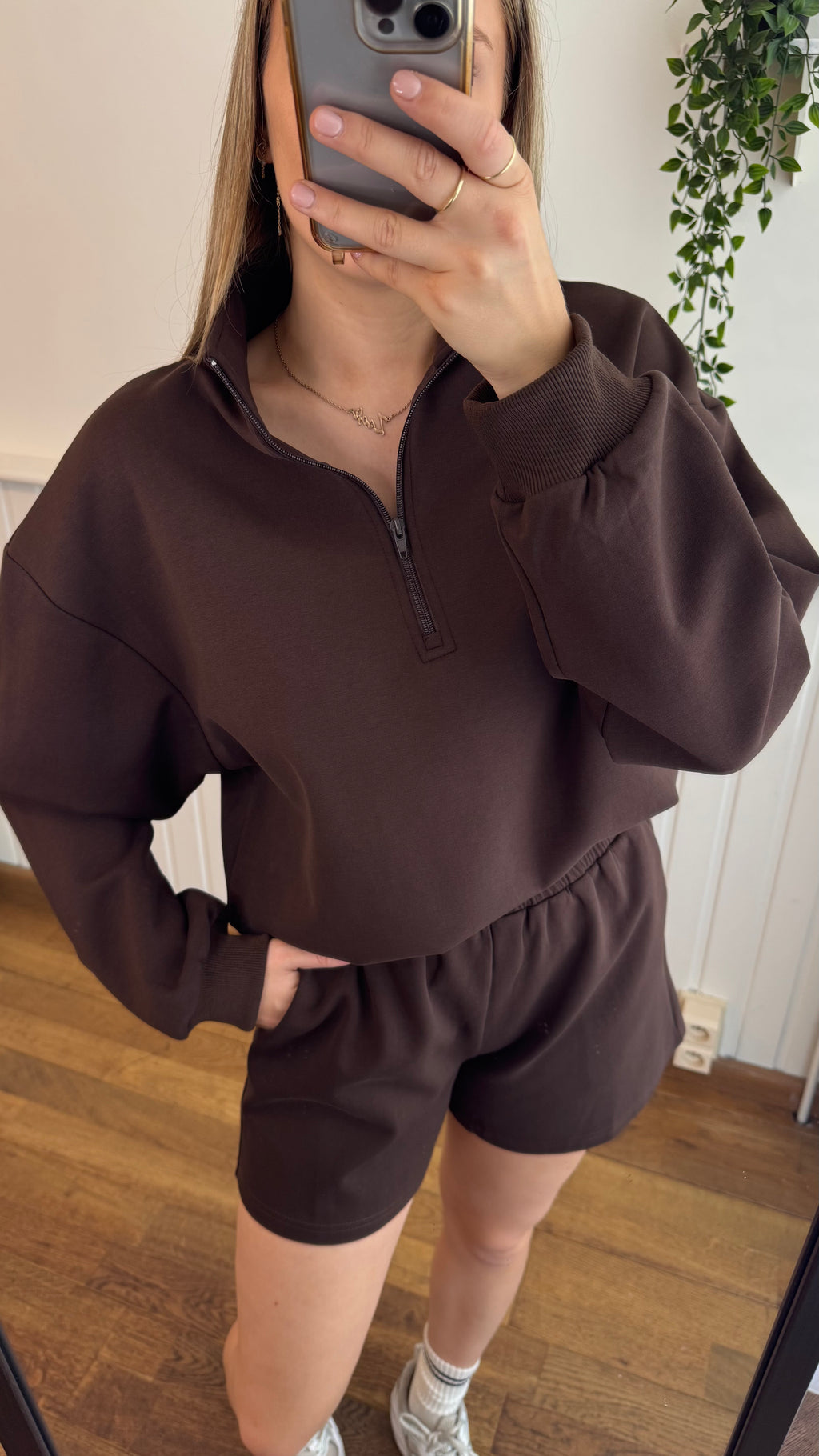 Sweater Fin