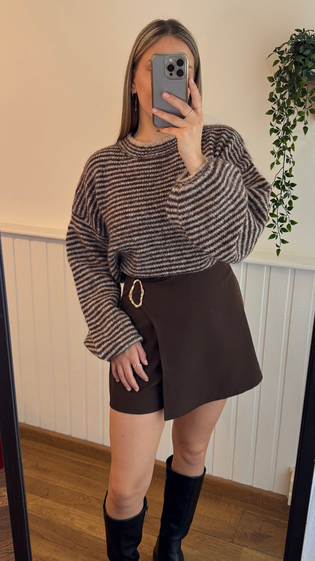 Ishi skort