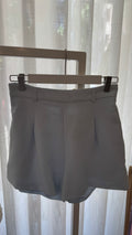 Yuna linnen short